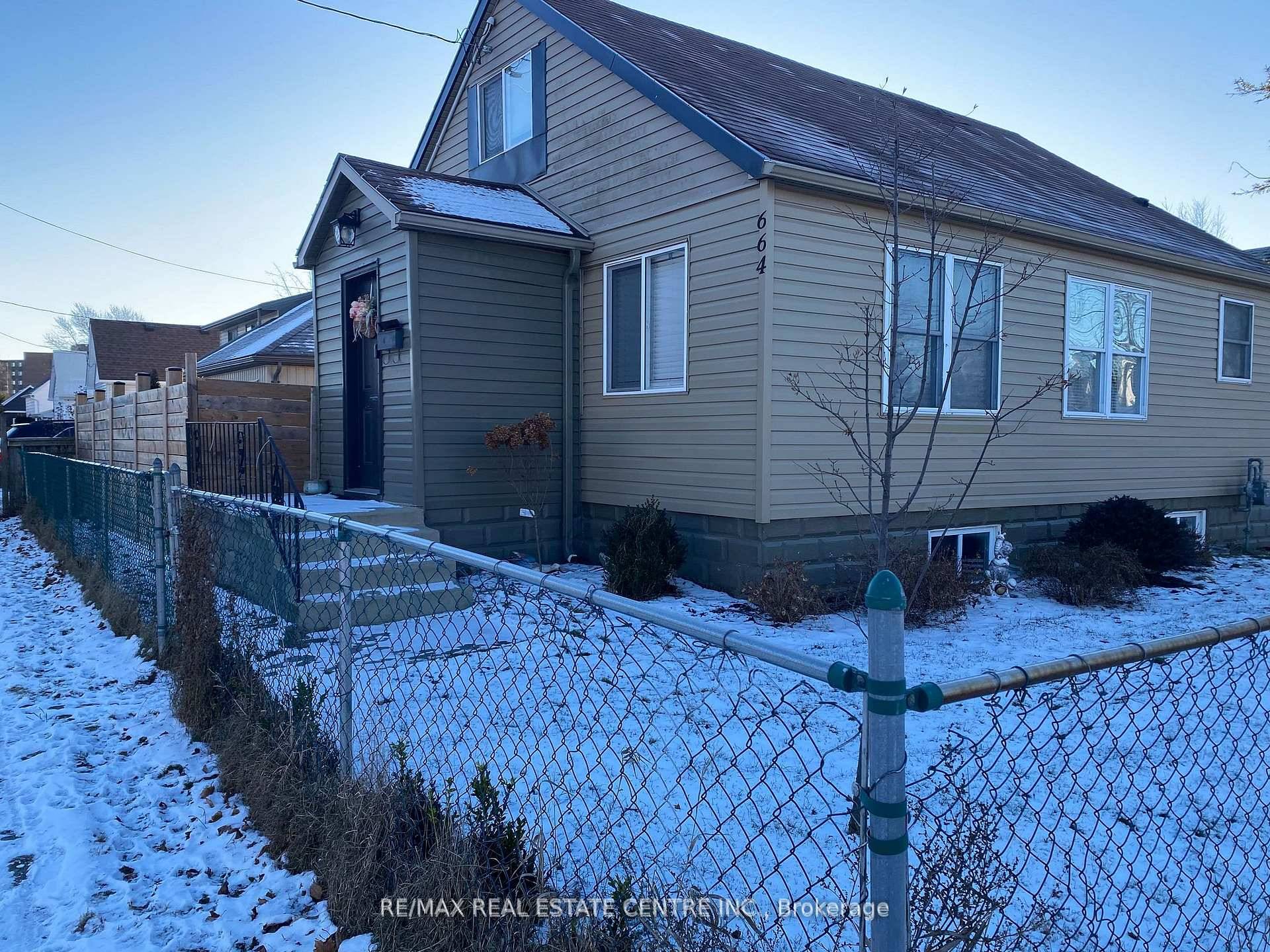 This great family home sitting on a large corner lot in the community of Wallaceburg is a must see !