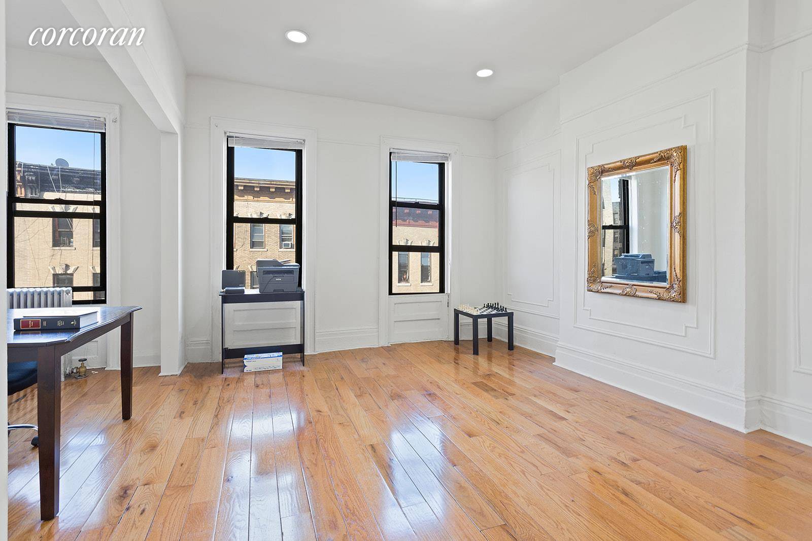 Mixed Use Investment Property in Crown Heights !