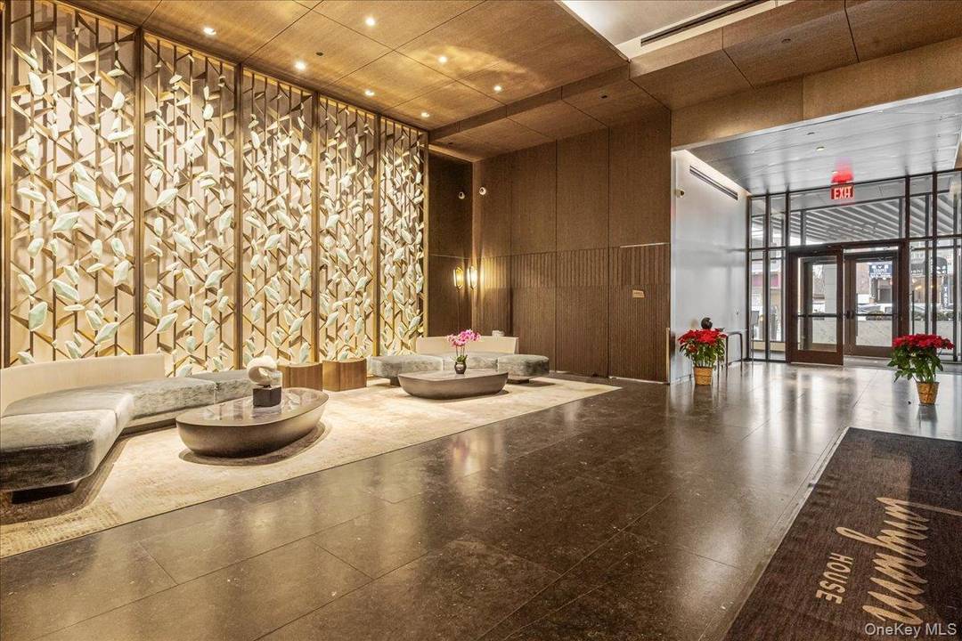 Experience luxury, resort style living at Tangram House West, the second residential tower within Tangram Downtown Flushing s premier 1.