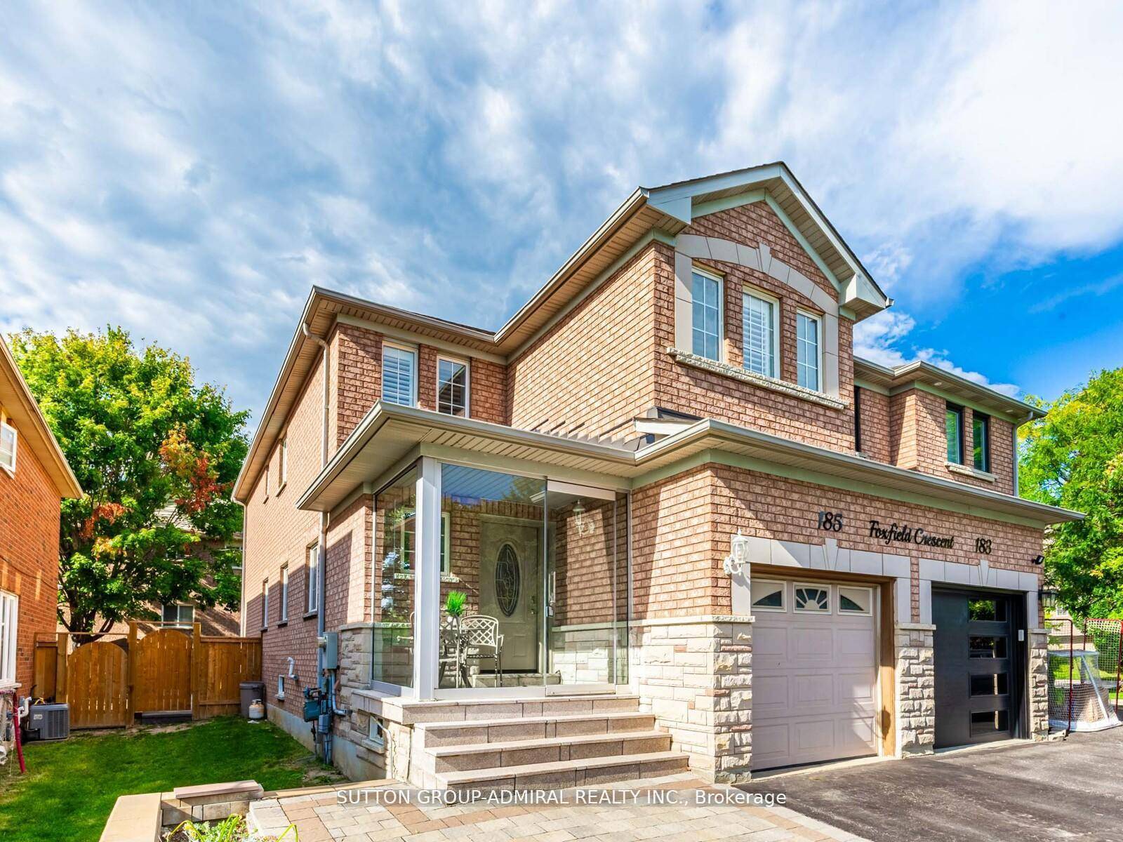 A Wonderful Opportunity To Own This Beautiful 4 Bedroom Semi Detached Home In One Of The Vaughan's Most Sought After Neighborhoods !