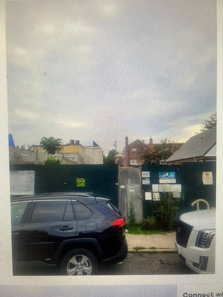 10, 600 SQ. FT. OF VACANT LAND ZONED COMMERCIAL WITH APPROVED PLANS