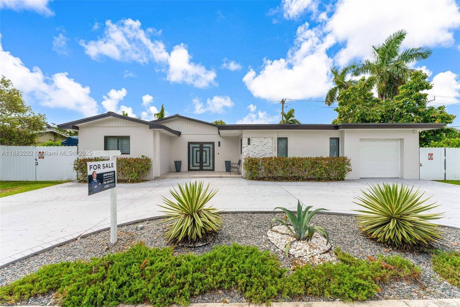 Welcome to this fully remodeled Cutler Bay corner home featuring 3 bedroom, 2 baths, brand new roof, converted garage as an efficiency, tile through out, stainless steel appliances, pool, great ...