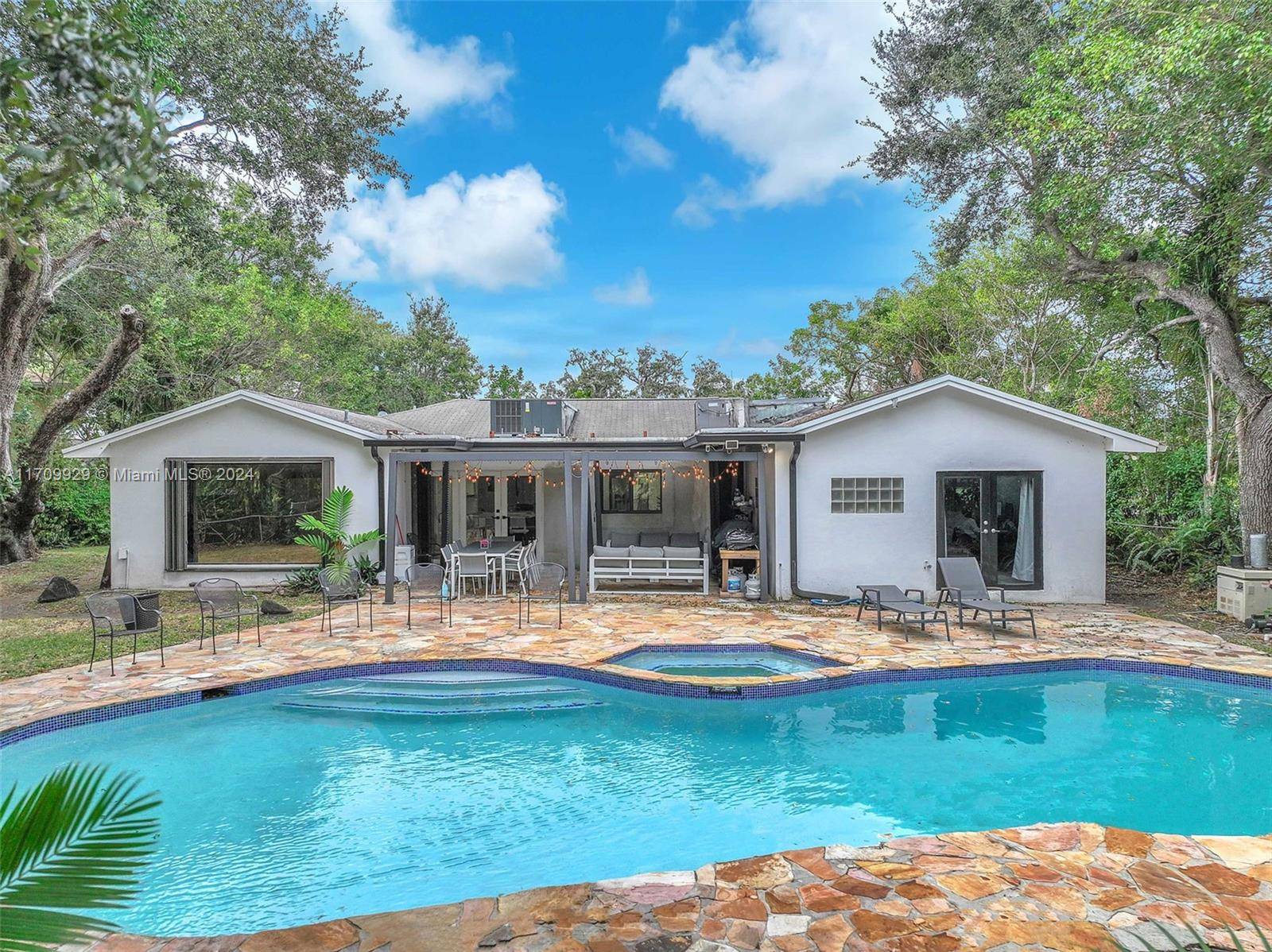 Dream big on this sprawling 14, 000 sq.