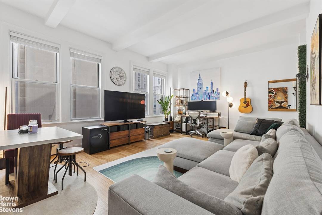 Bright, loft like extra large one bedroom residence in the heart of NoMad with laundry right outside your door.