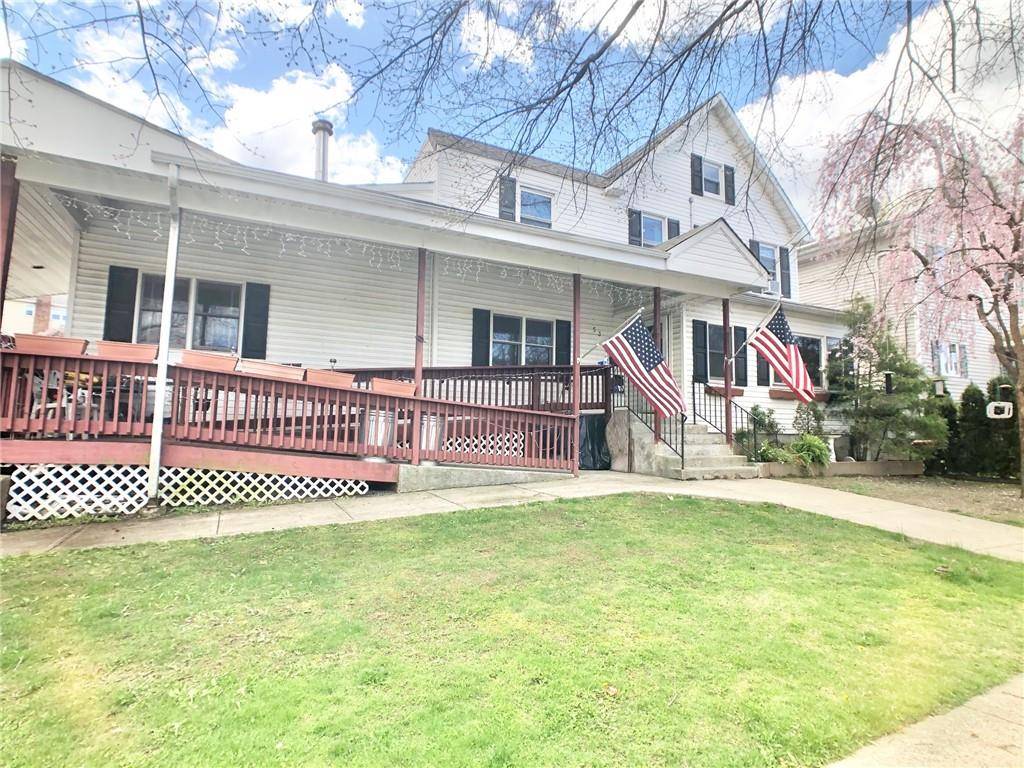 Spacious 3 Bedroom, 2 Bathroom Apartment on 1st Floor in Private Home Located In Harrison.