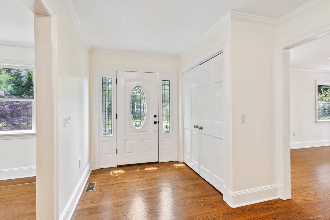 This is a rare opportunity to lease a turnkey home that blends classic elegance with modern comfort, all near downtown New Canaan.