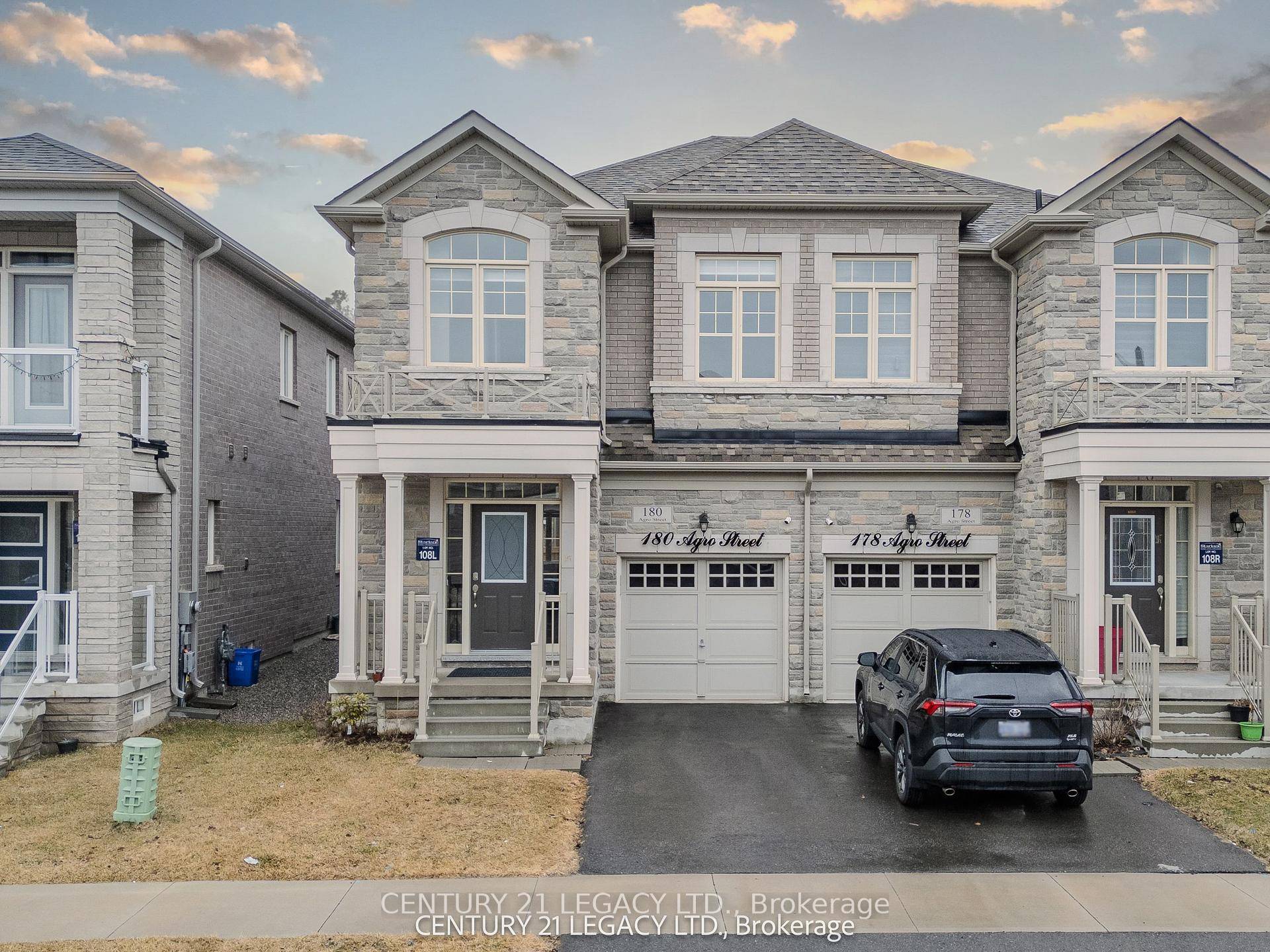 Modern Semi Detached Home in Prime Waterdown Location !