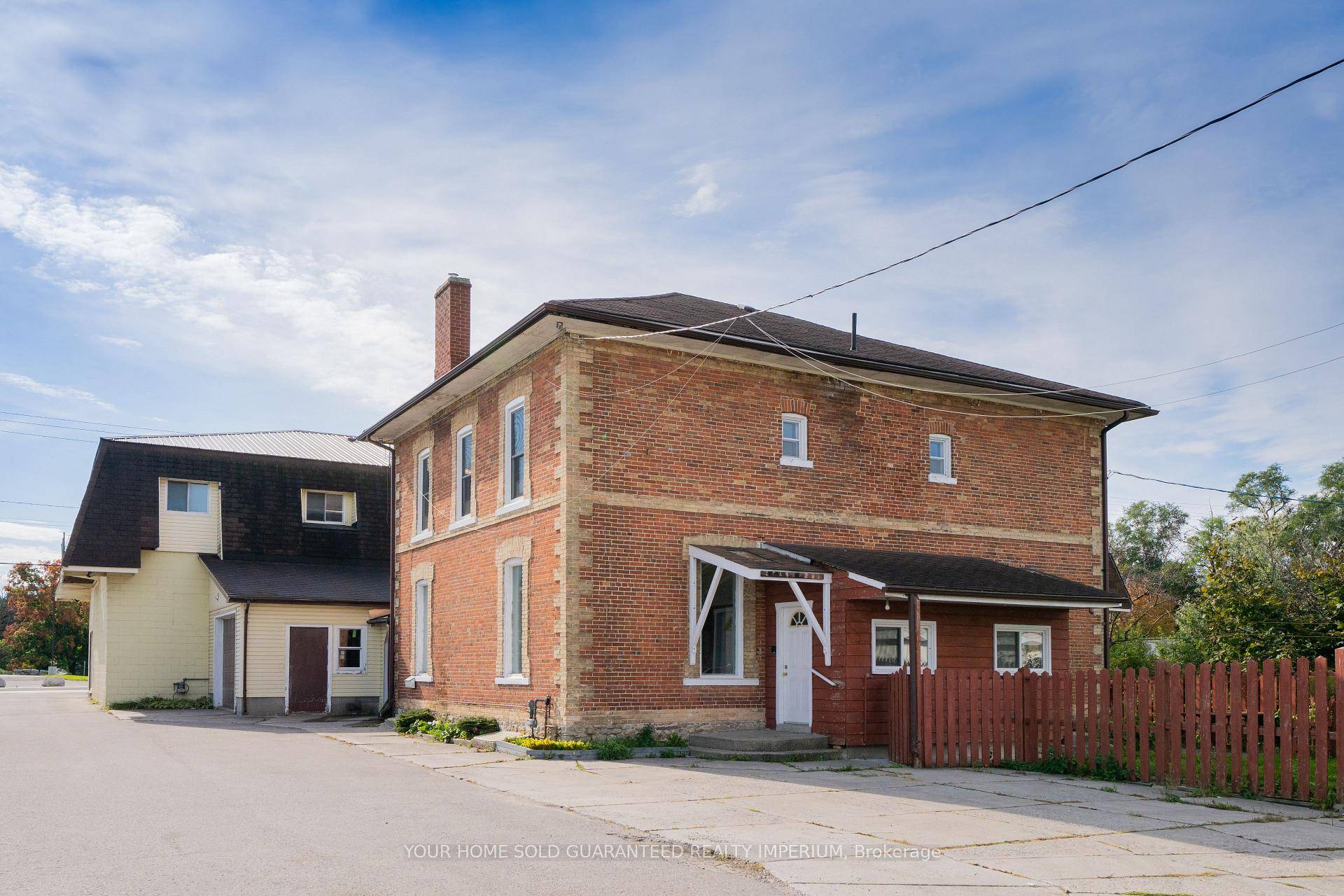 Welcome to this bright and spacious 5 bedroom, 2 bath family home with stunning views of the river.