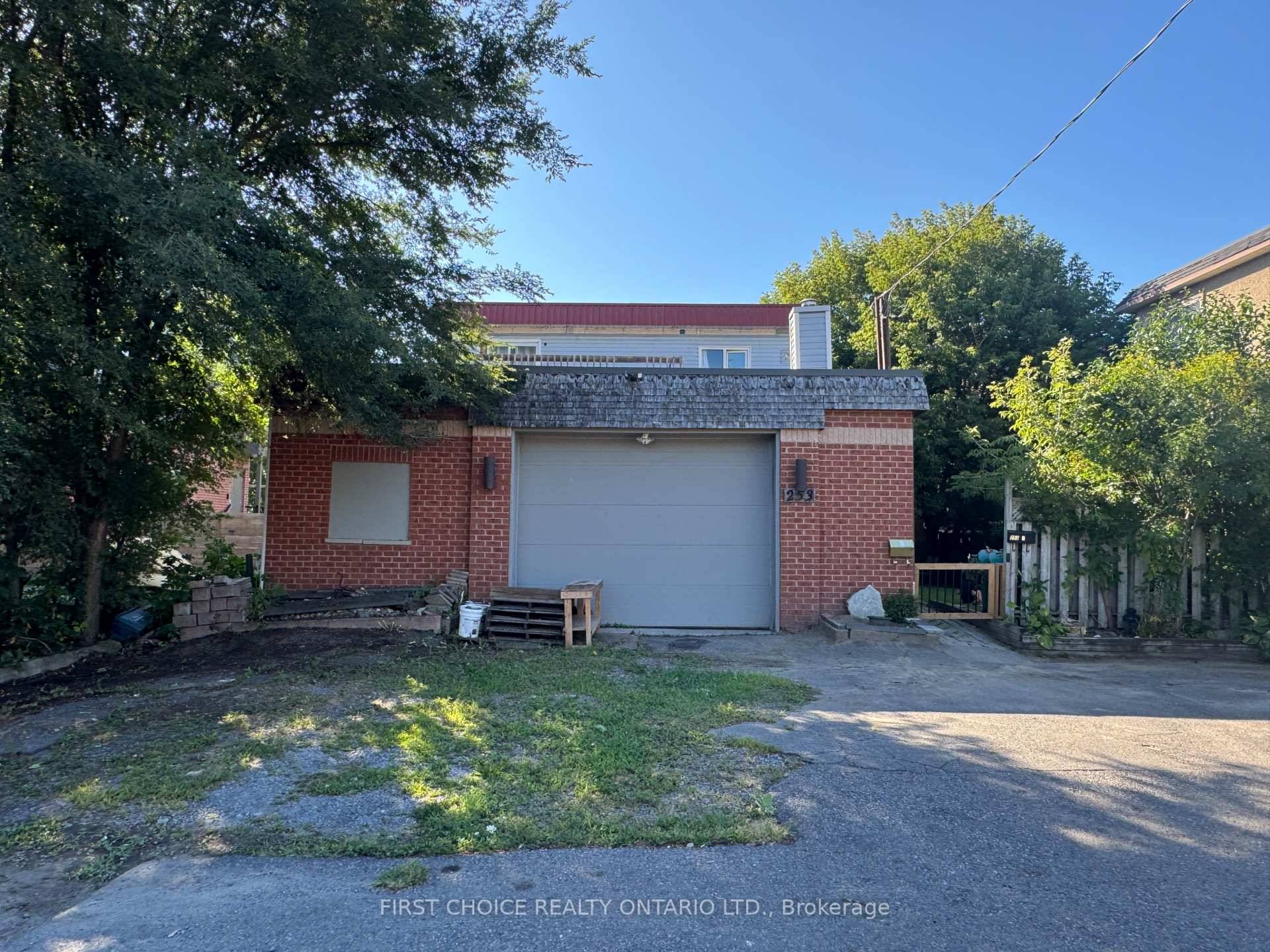 NEW LISTING ! Investors !