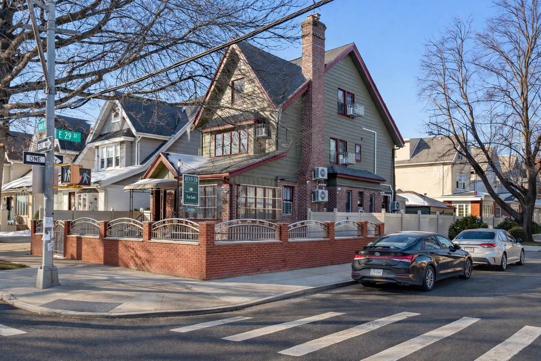 Beautifully renovated detached residence located in the desirable Midwood neighborhood of Brooklyn.