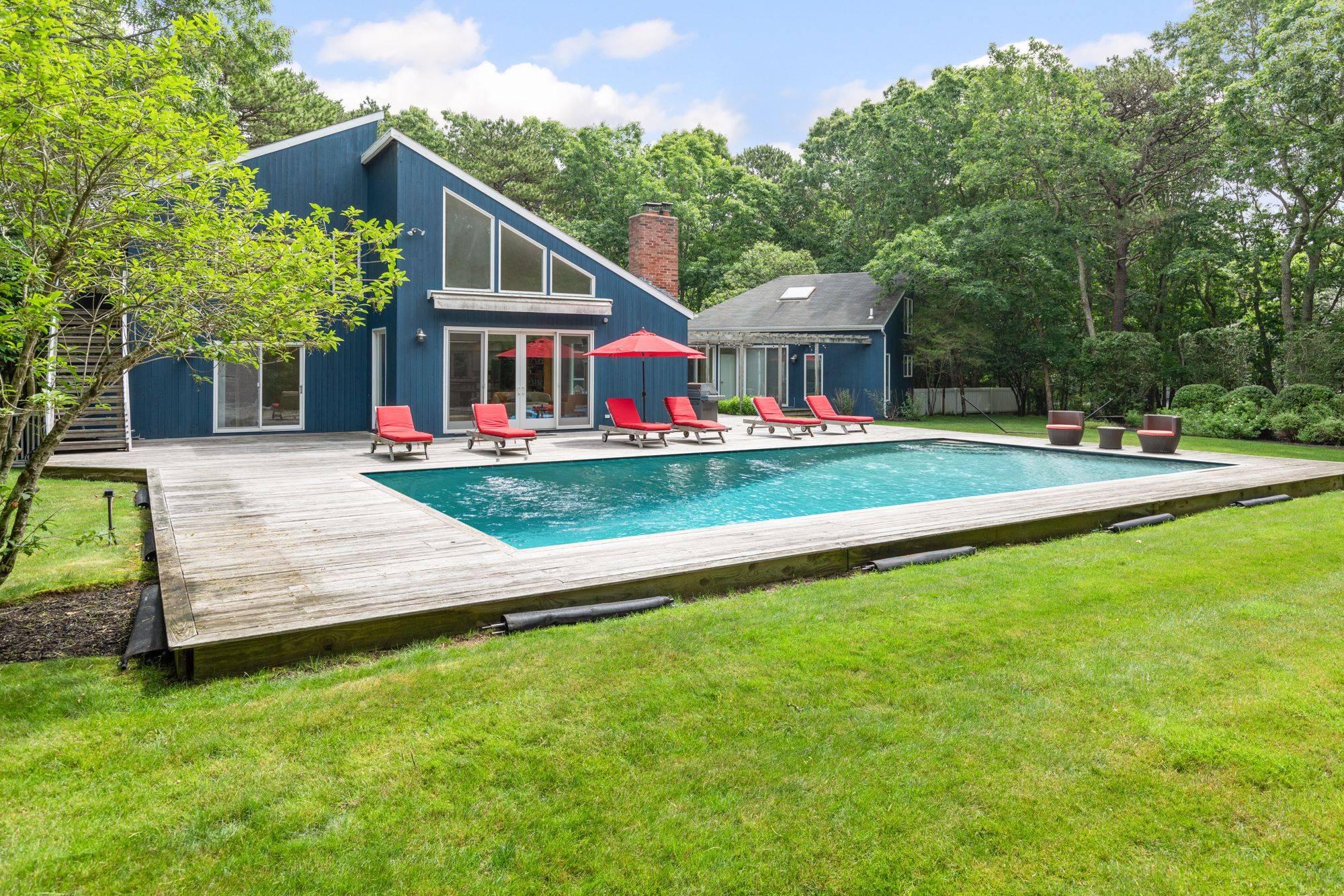 Modern Sagaponack Oasis 