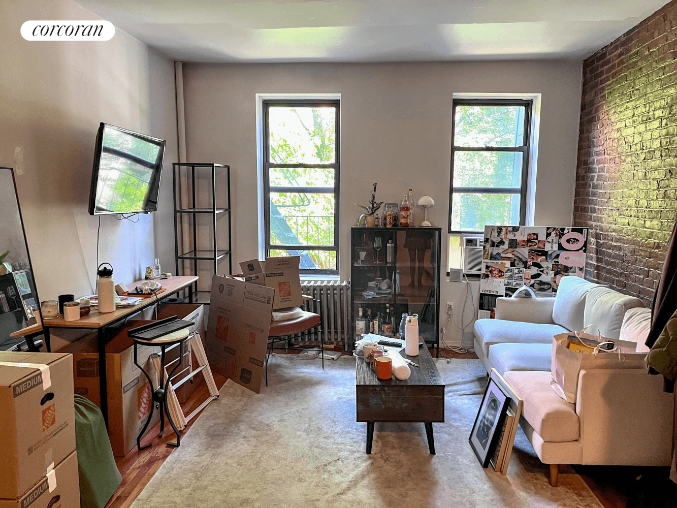 Beautifully Renovated 2BR 1BA in the Heart of the Lower East Side !