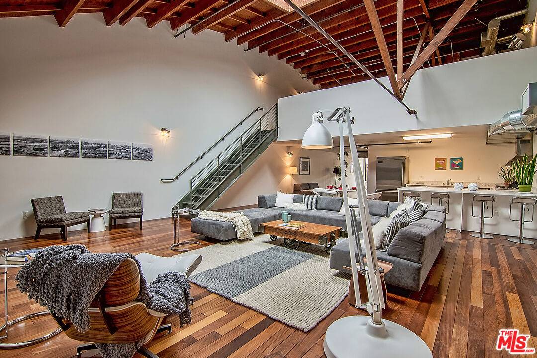 1046 Princeton Dr 2BR Marina Del Rey La