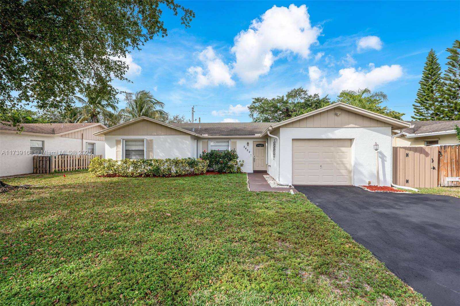 BEAUTIFUL HOME IN THE HEART OF CORAL SPRINGS 4 2, CONVERTED GARAGE, MODERN PORCELAIN FLOORS, RELAXING POOL AREA EXCELLENT LOCATION IN THE AREA OF THE CITY'S BEST SCHOOLS, CLOSE TO ...