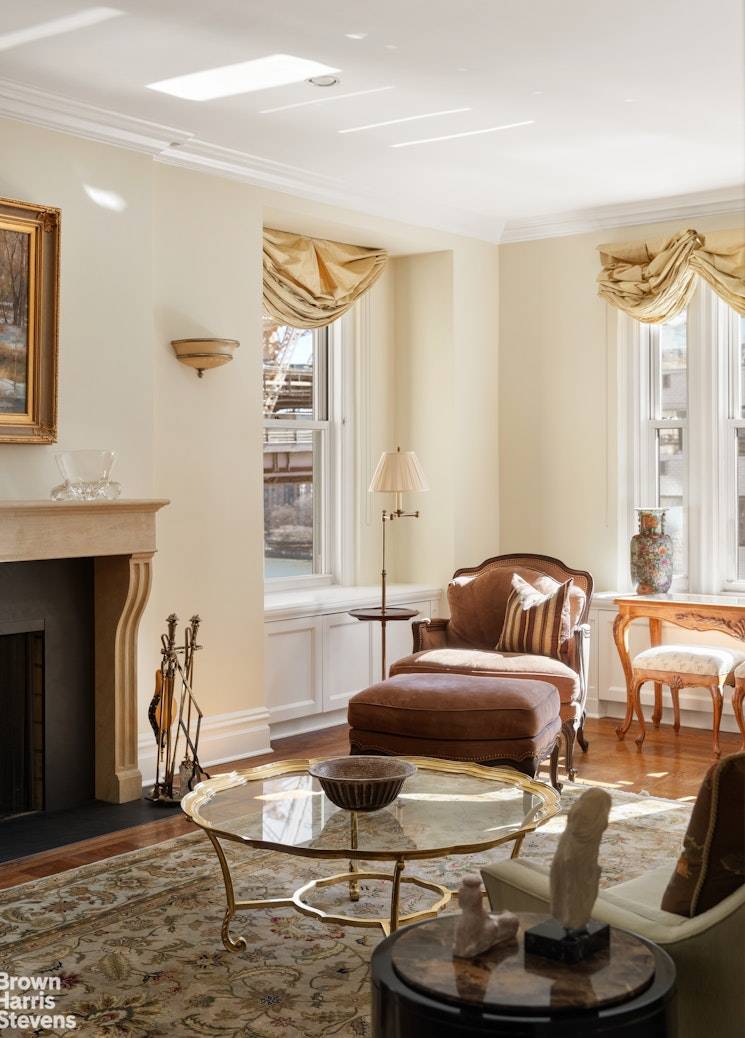 Beyond the private landing and gracious entrance foyer of Apartment 7C, the understated dignity of a Rosario Candela layout is immediately appreciated.