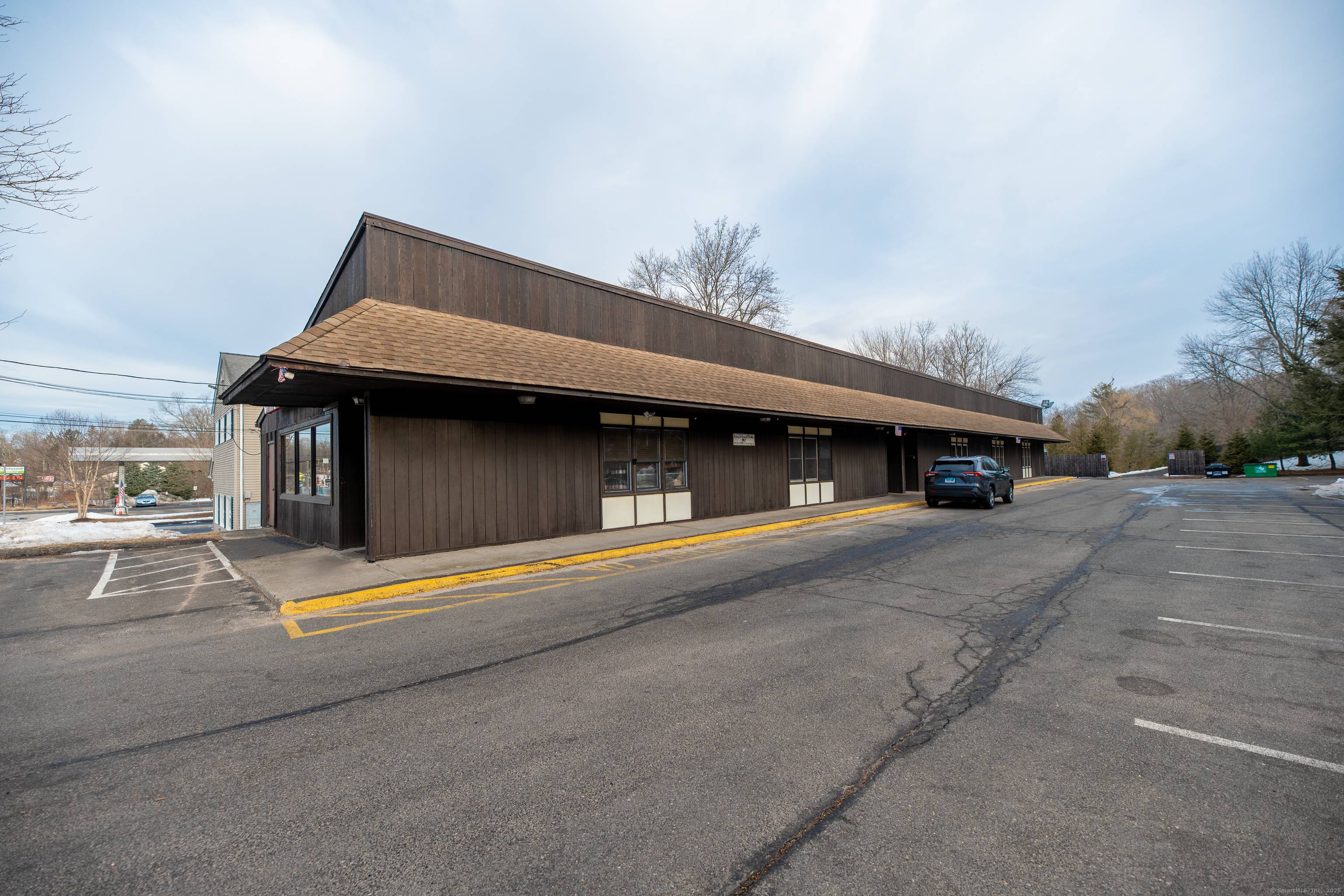 Prime Commercial Property for Sale High Traffic Location !