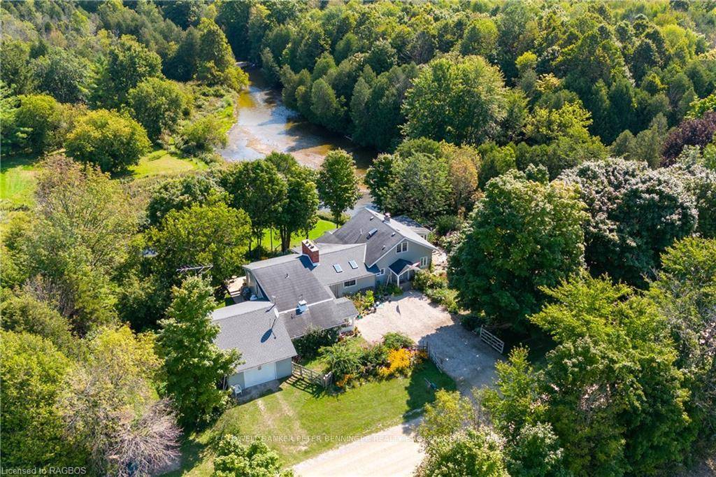 Experience the perfect blend of nature and comfort with this exceptional 49 acre riverfront property.