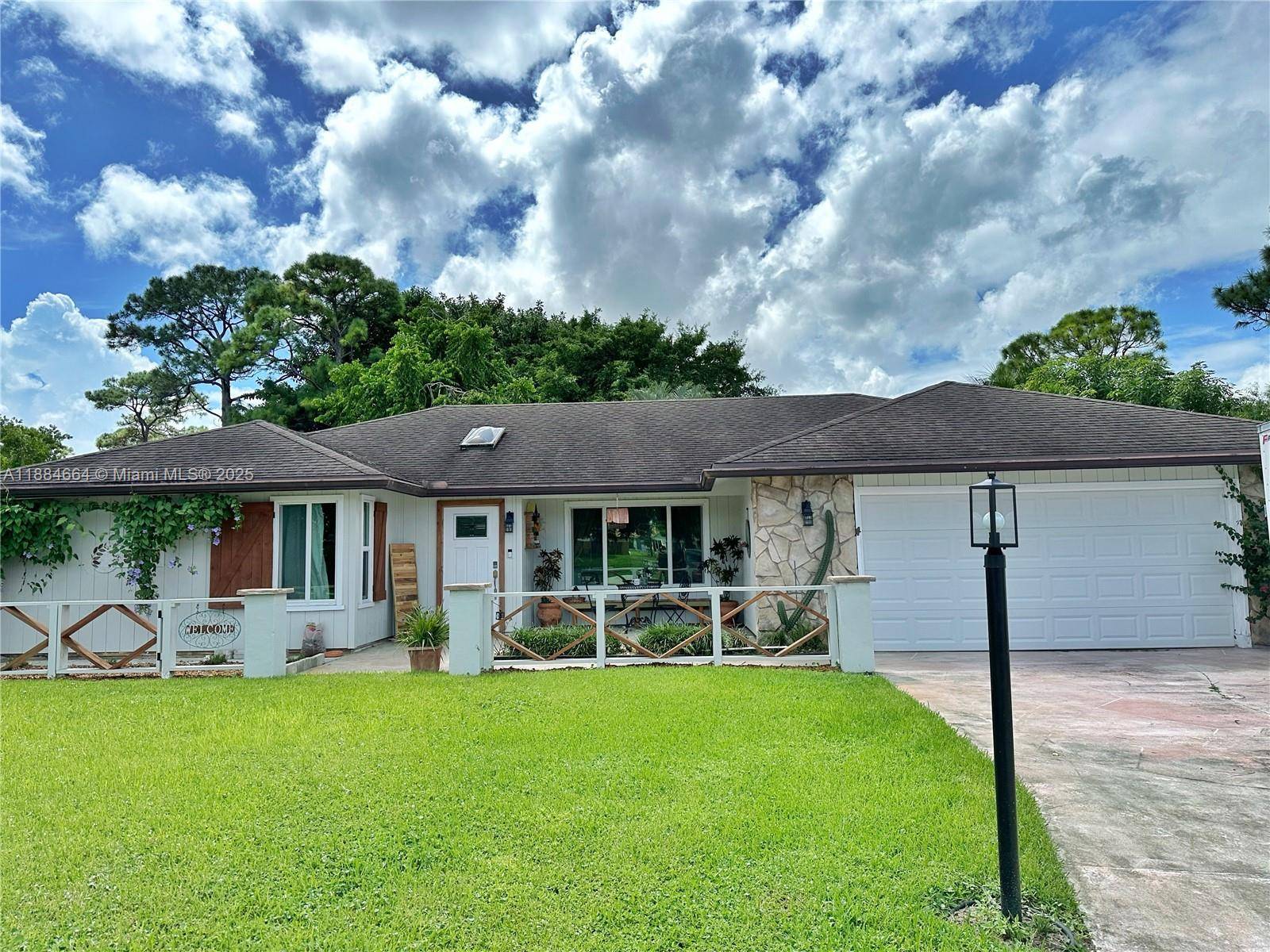 SPACIOUS TURNKEY 3 BEDROOM, 2 BATHROOM SINGLE FAMILY HOME WITH INGROUND POOL.