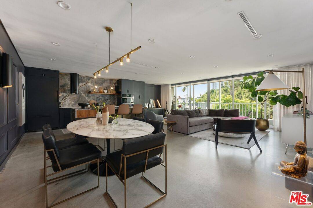 1400  N Sweetzer Ave 2BR Sunset Strip La