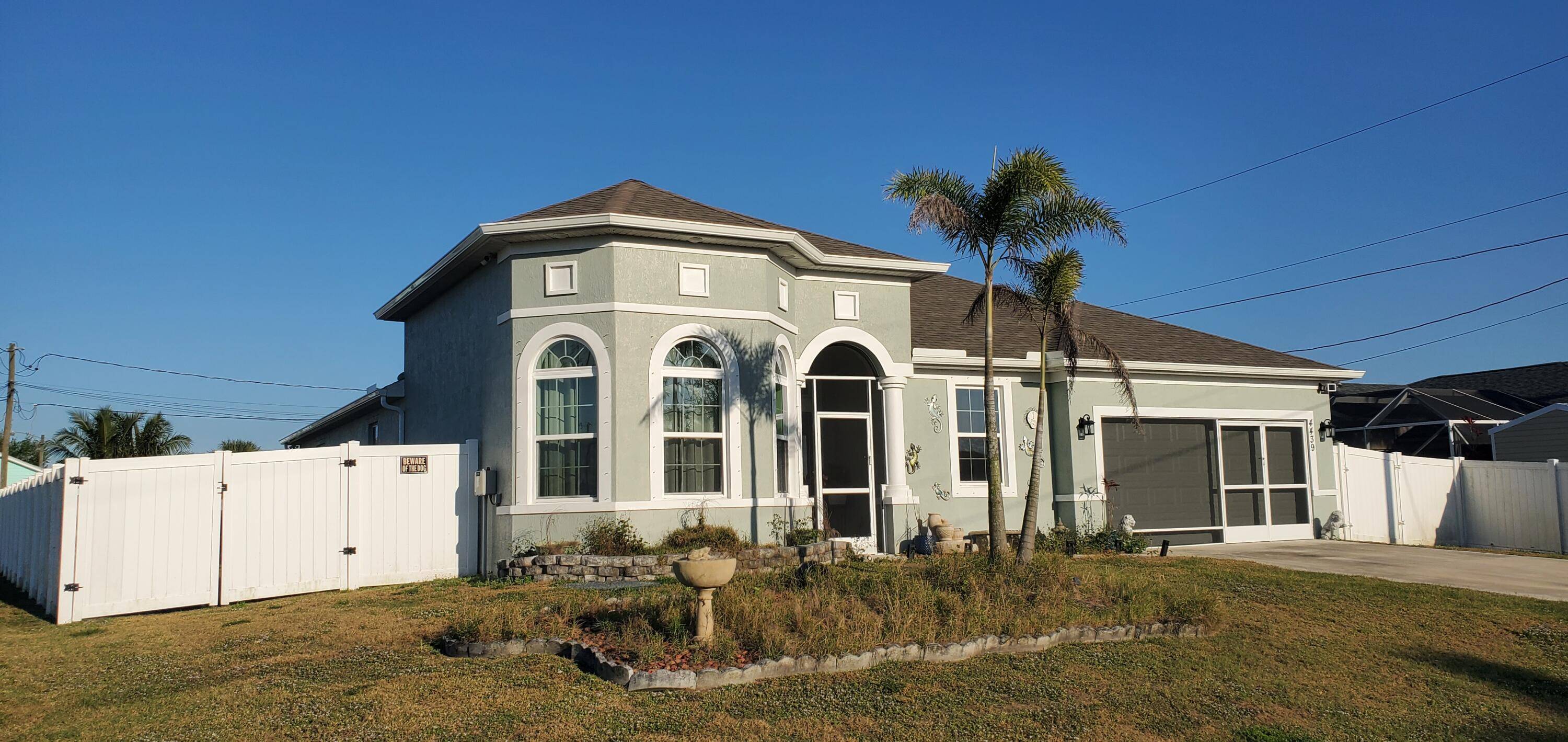 Welcome to this stunning 4 3 home with Den and an extra room possibility of 6 bedrooms offering 2, 552 square feet of comfortable living space.