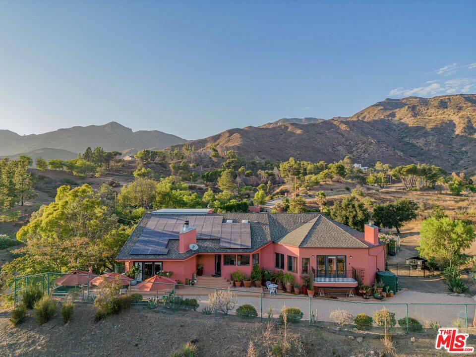 34136 Mulholland Hwy 3.0 Malibu LA