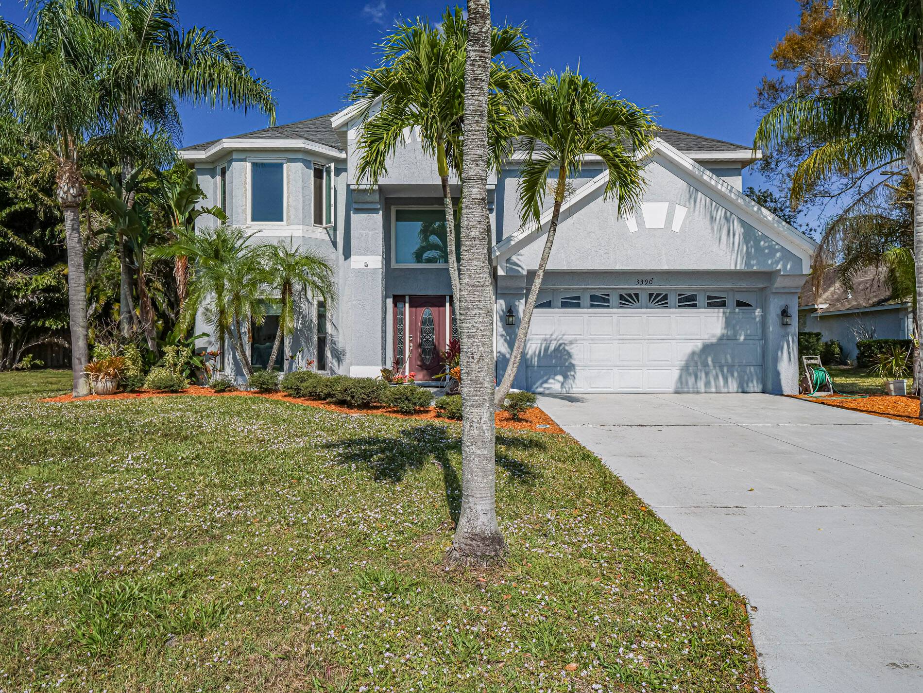 Welcome to the lovely family friendly neighborhood of Islesworth in Palm City !