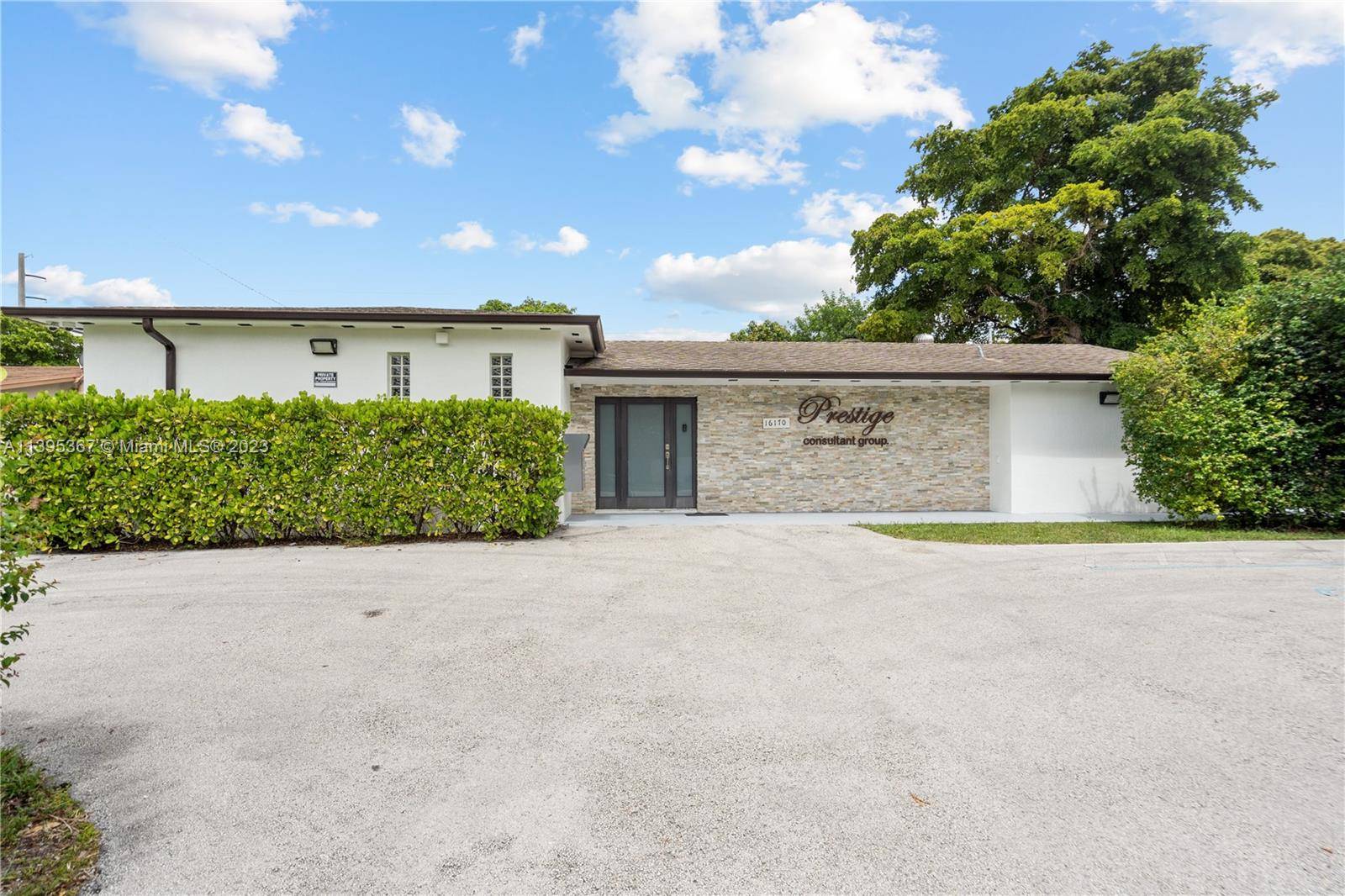 Free standing office building centrally located in the City of North Miami Beach.