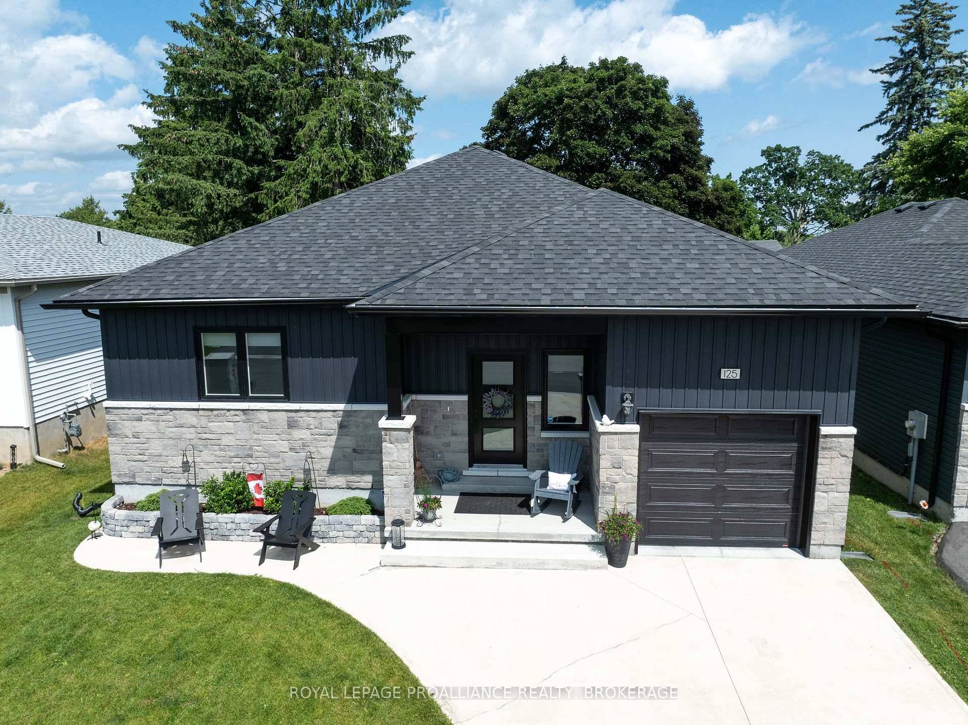 Welcome to 125 Maplecroft Court !