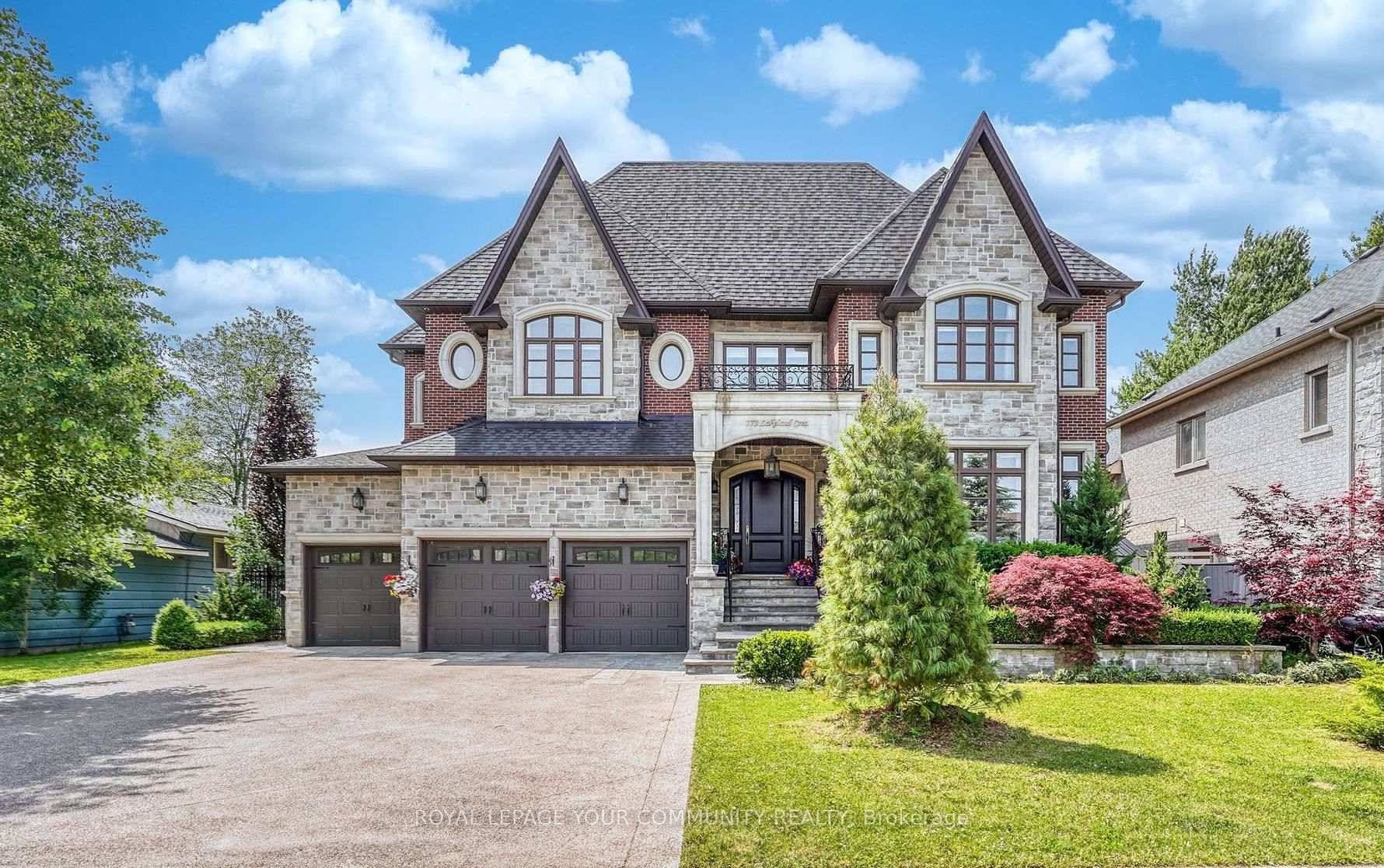 Welcome To 173 Lakeland Crescent, An Exceptional Custom Built Waterfront Estate In The Prestigious Lake Wilcox Community Of Oak Ridges, Richmond Hill.