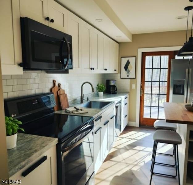 Welcome to this move in ready 4 bedroom, 3 bath rental located on scenic Stonetown Road in Ringwood.