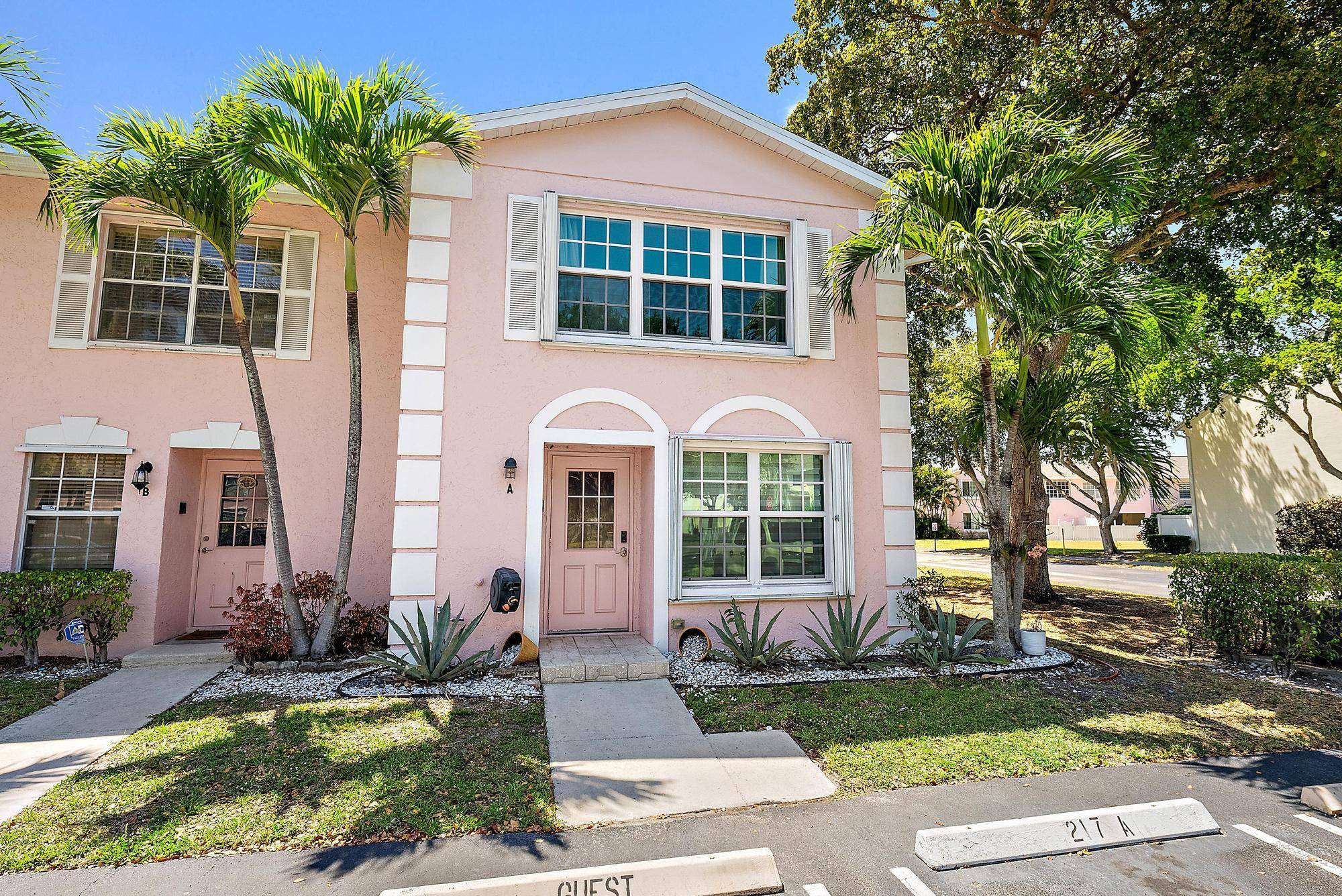 Welcome home ! This BEAUTIFULLY UPDATED 2 story townhouse in Greenacres, FL offers 1, 540 SQFT of living space that perfectly balances style and comfort.