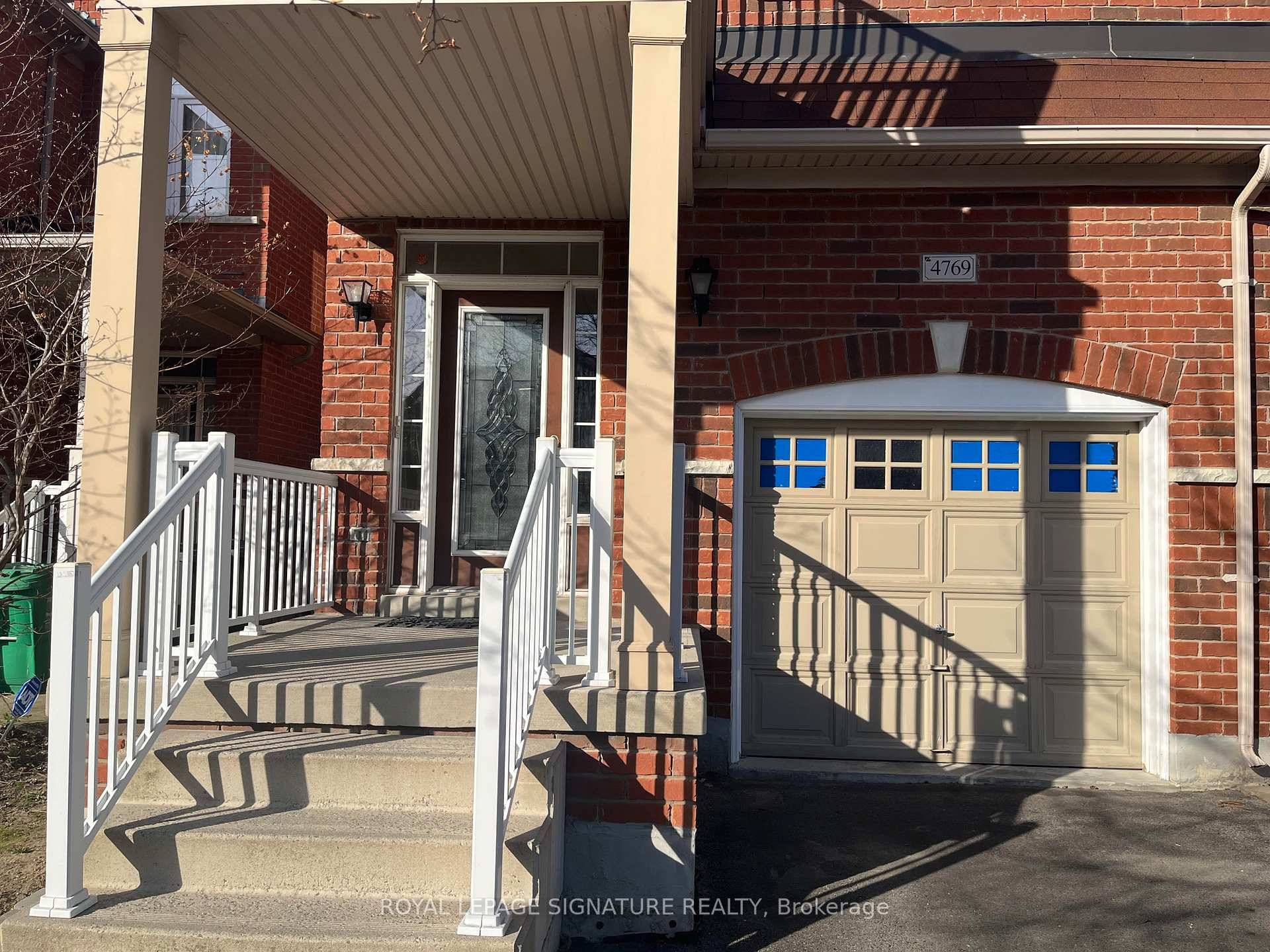 Spacious 4 Bedroom semi detached home located in one of Mississauga's most desirable neighborhoods just minutes from Square One Shopping Centre !