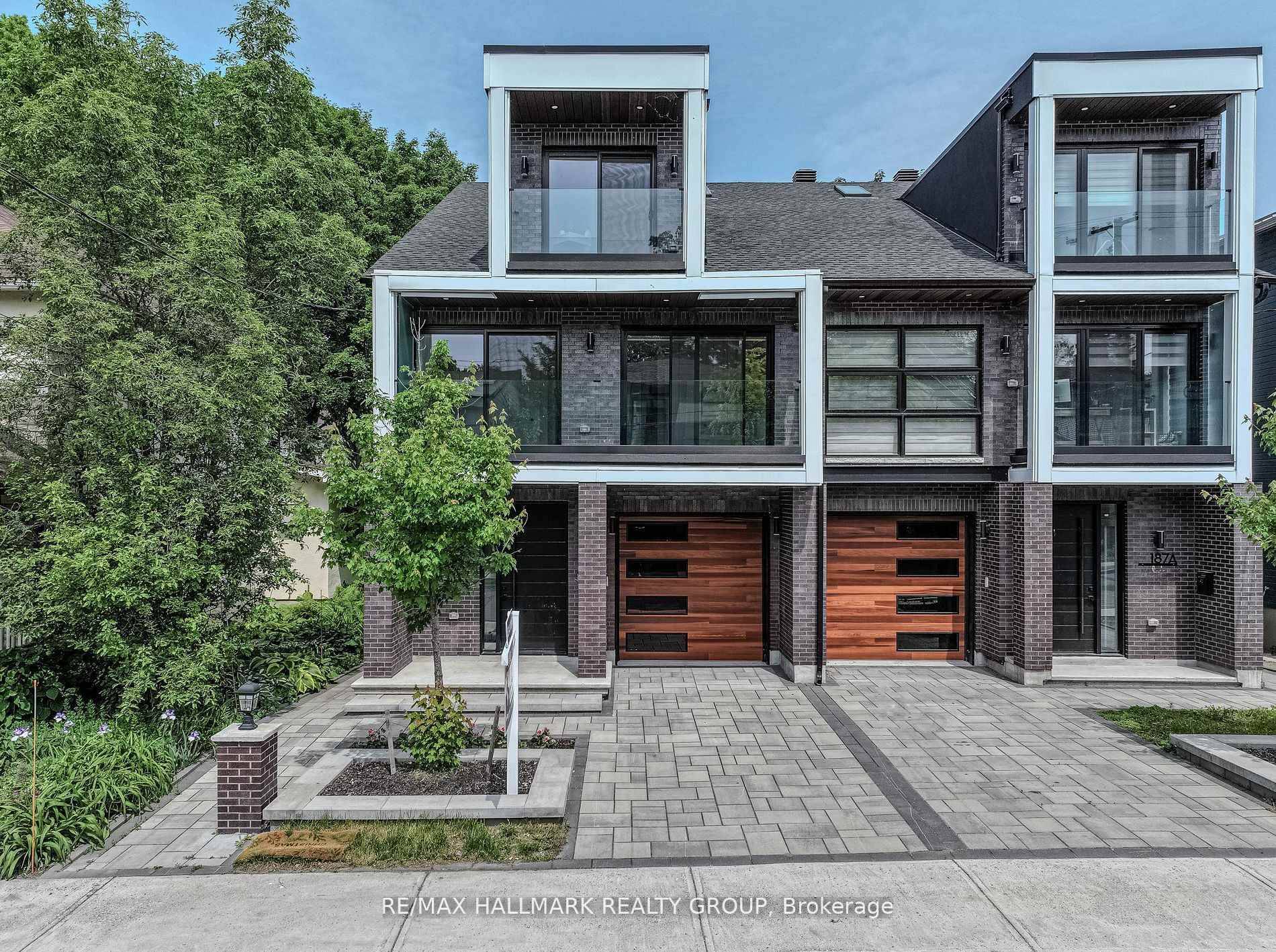 Welcome to 185 Carleton Ave.