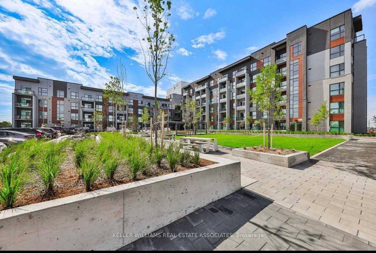 Modern 2 Bed, 2 Bath Condo with Stunning East Views !