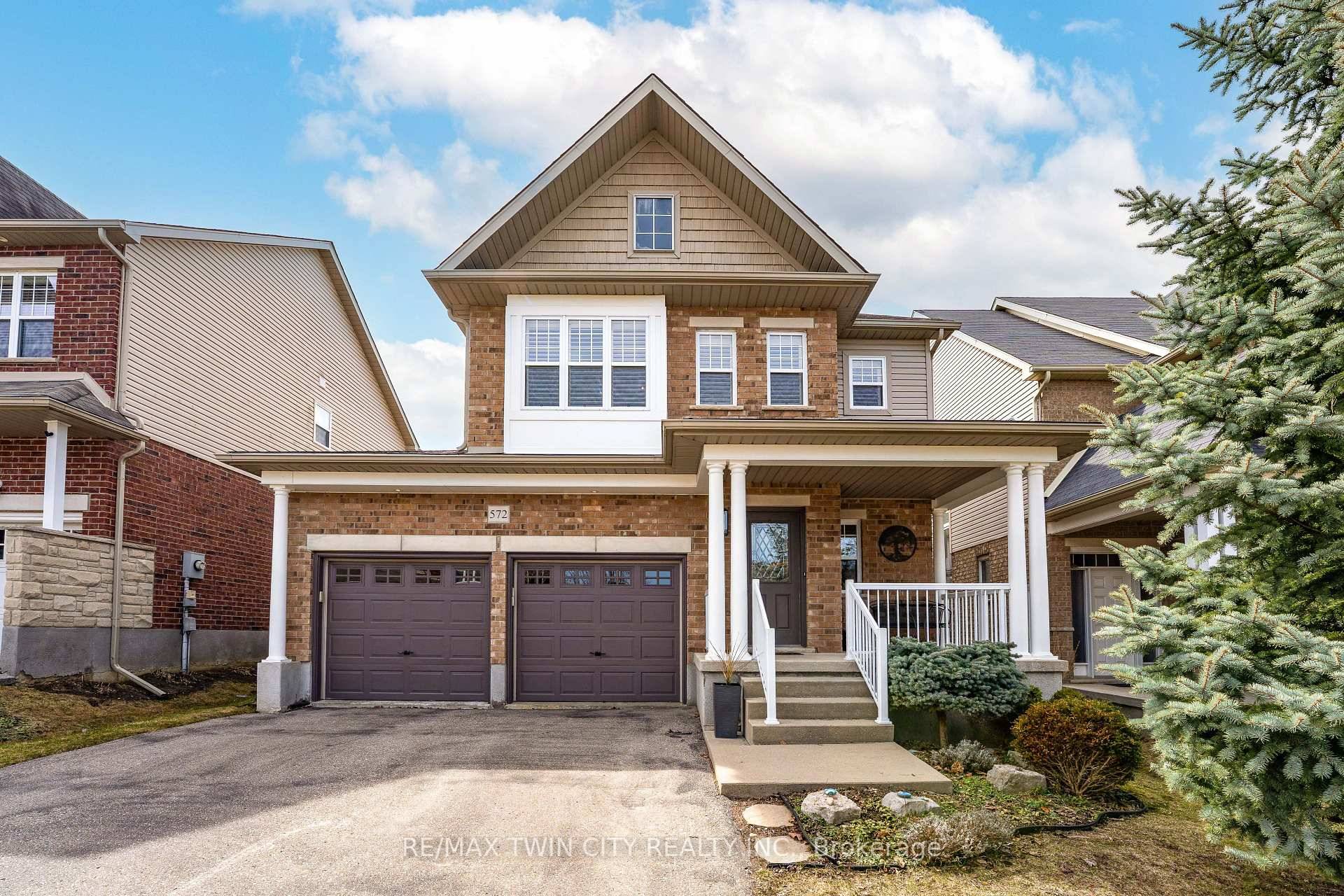 Welcome to 572 Altheim Crescent !