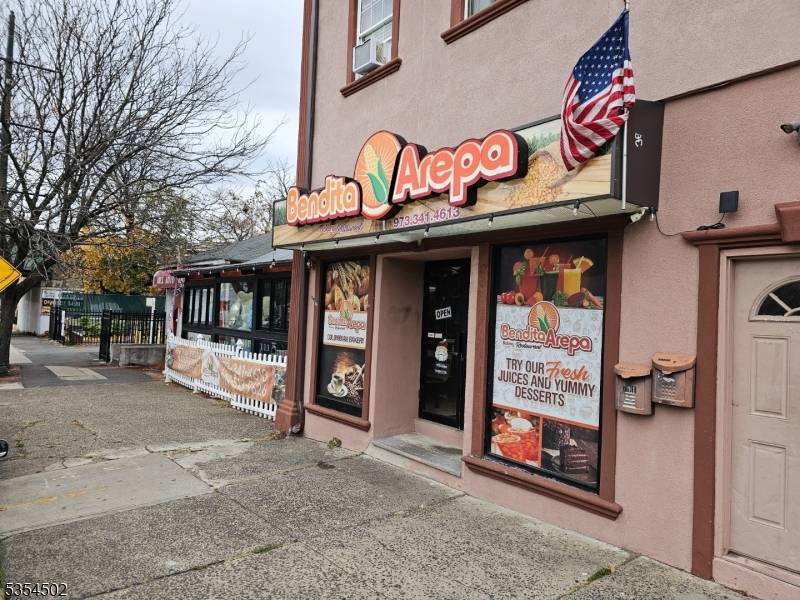 Well established and profitable restaurant with a loyal customer base.