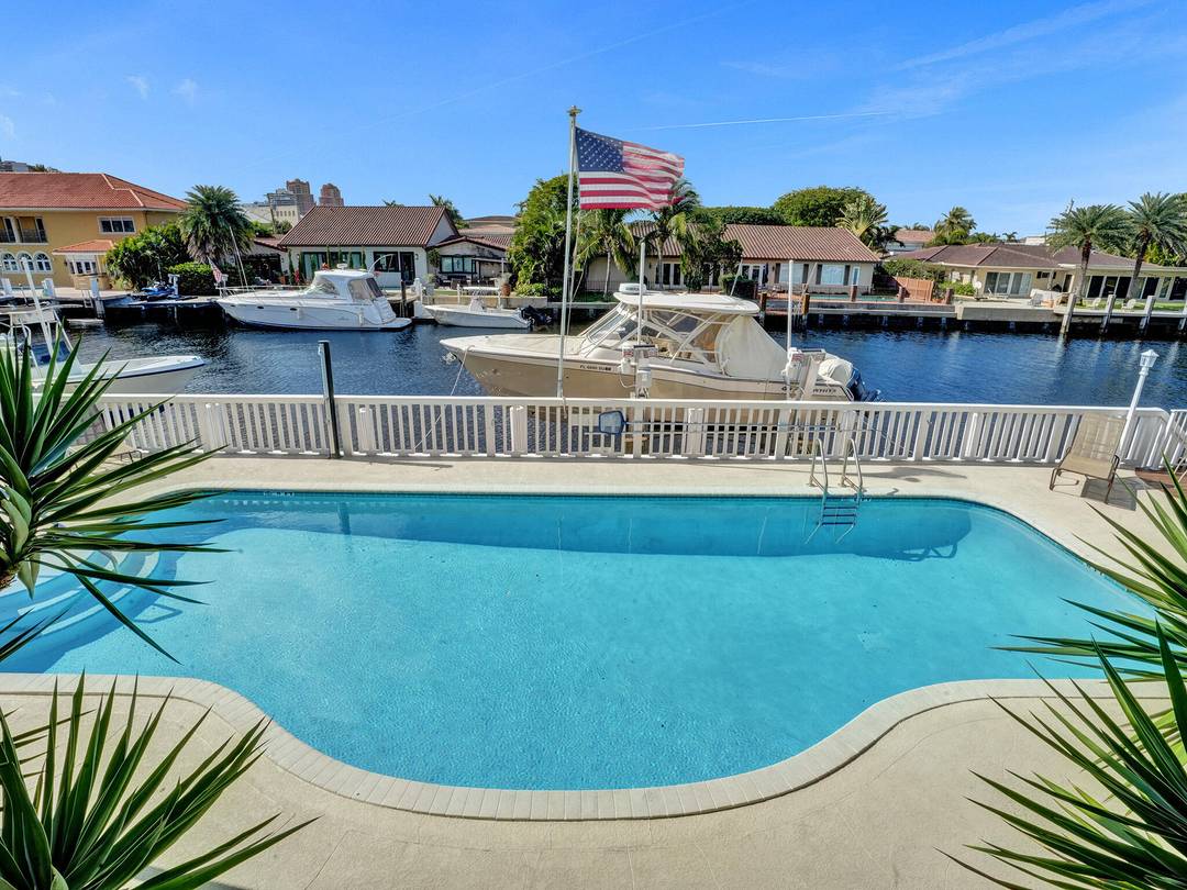 SEASONAL LEASE WITH DOCK AVAILABLE for boat up to 30 ft.