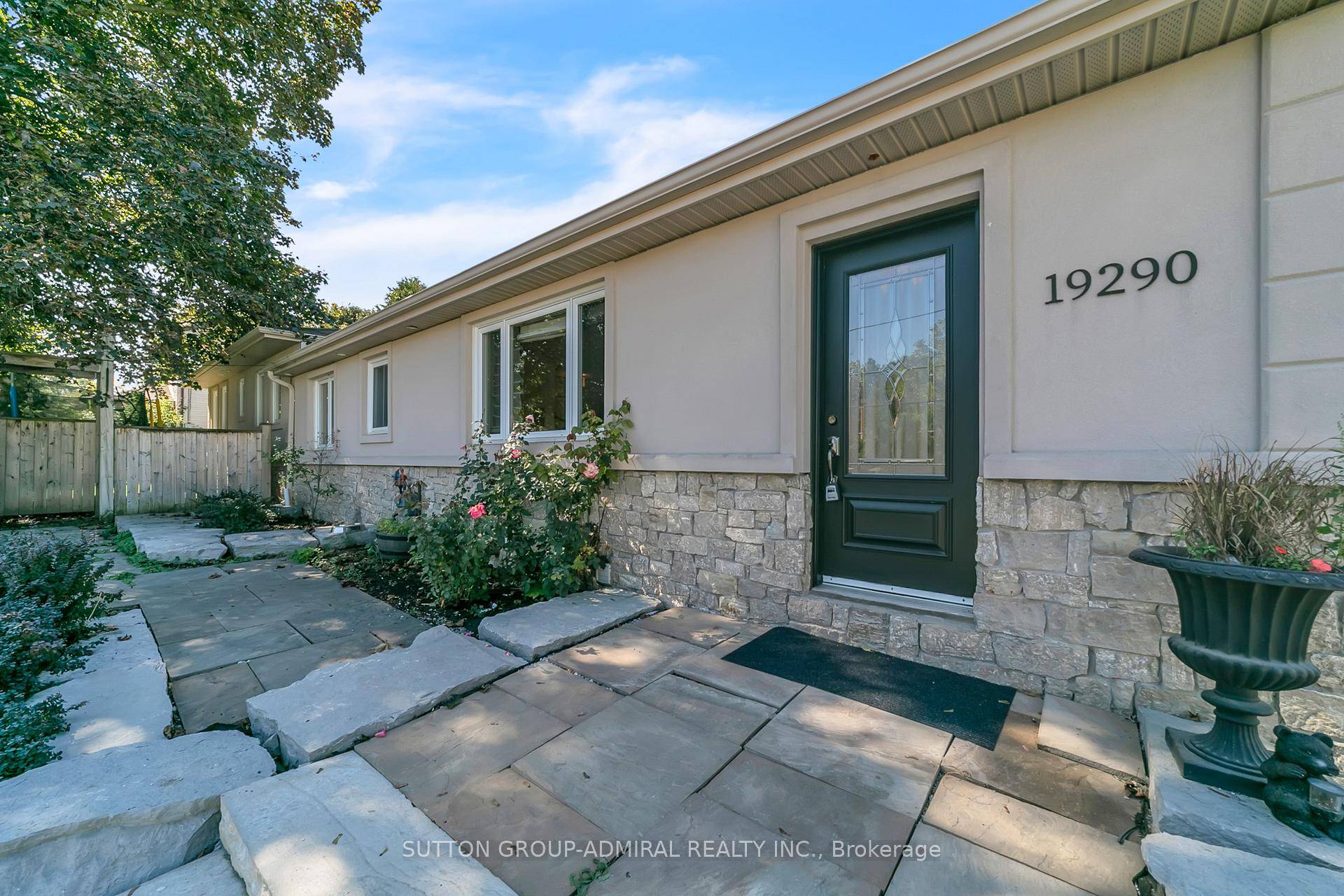 Absolute Gem in Holland Landing Zoned MU1 with Child Care Potential !