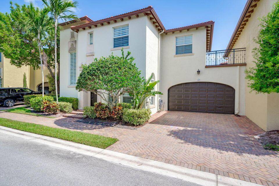Beautiful East Boca home located in the top Palm Beach County school zone.