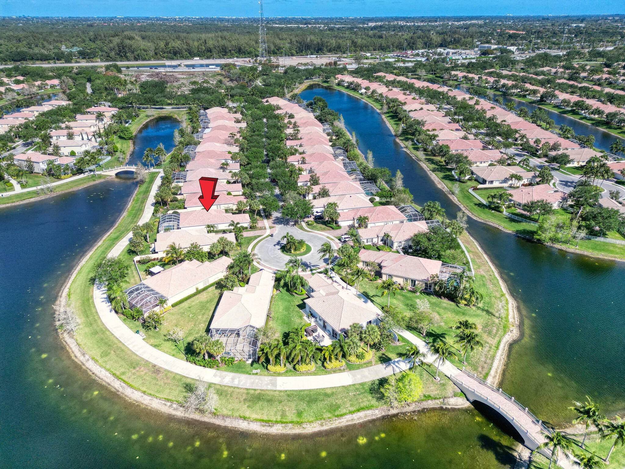 MOTIVATED SELLER ! ! Seller wants quick sale, bring on all offers ASAP !