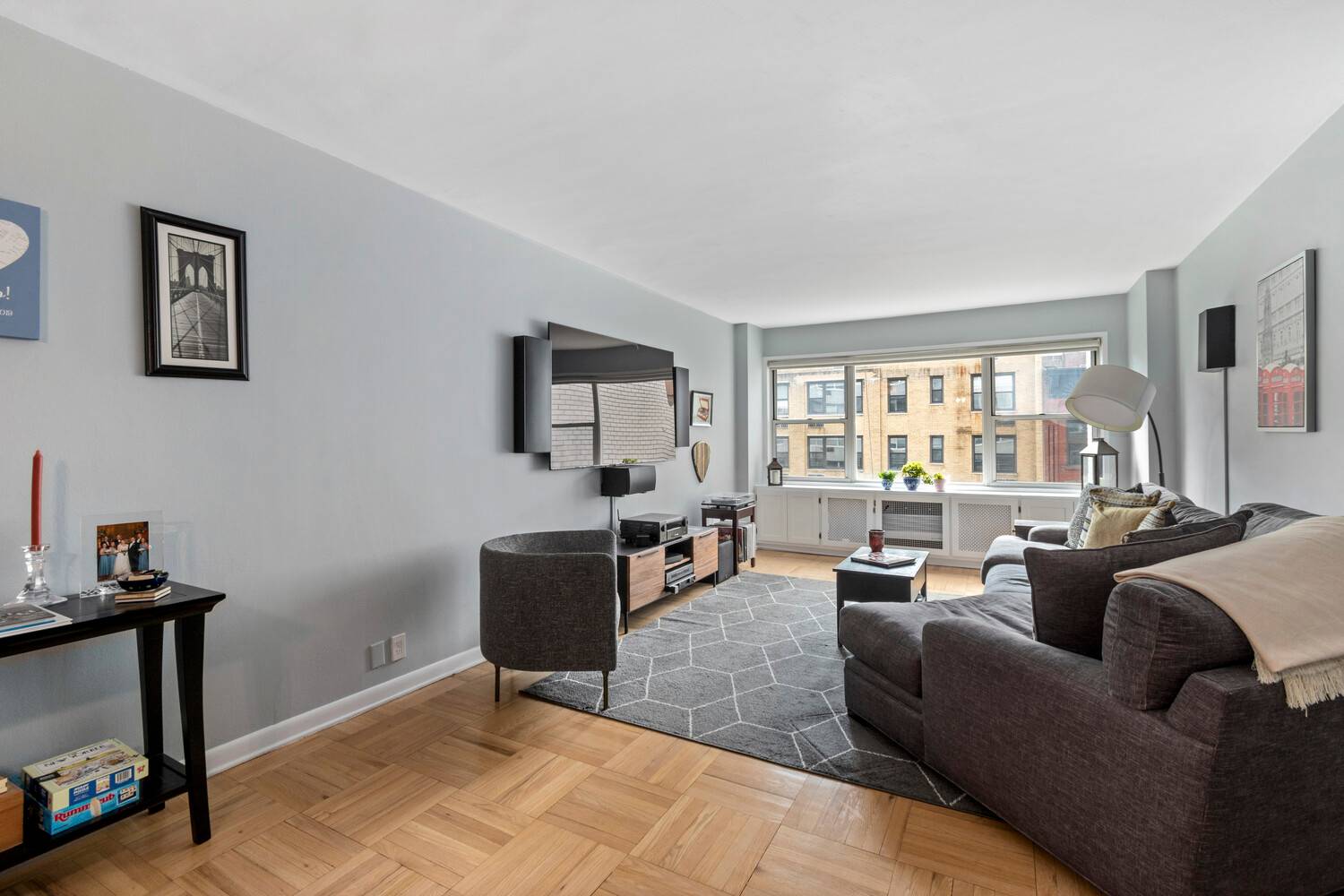 South facing 2 bedroom, 2 bathroom apartment at The Diplomat.
