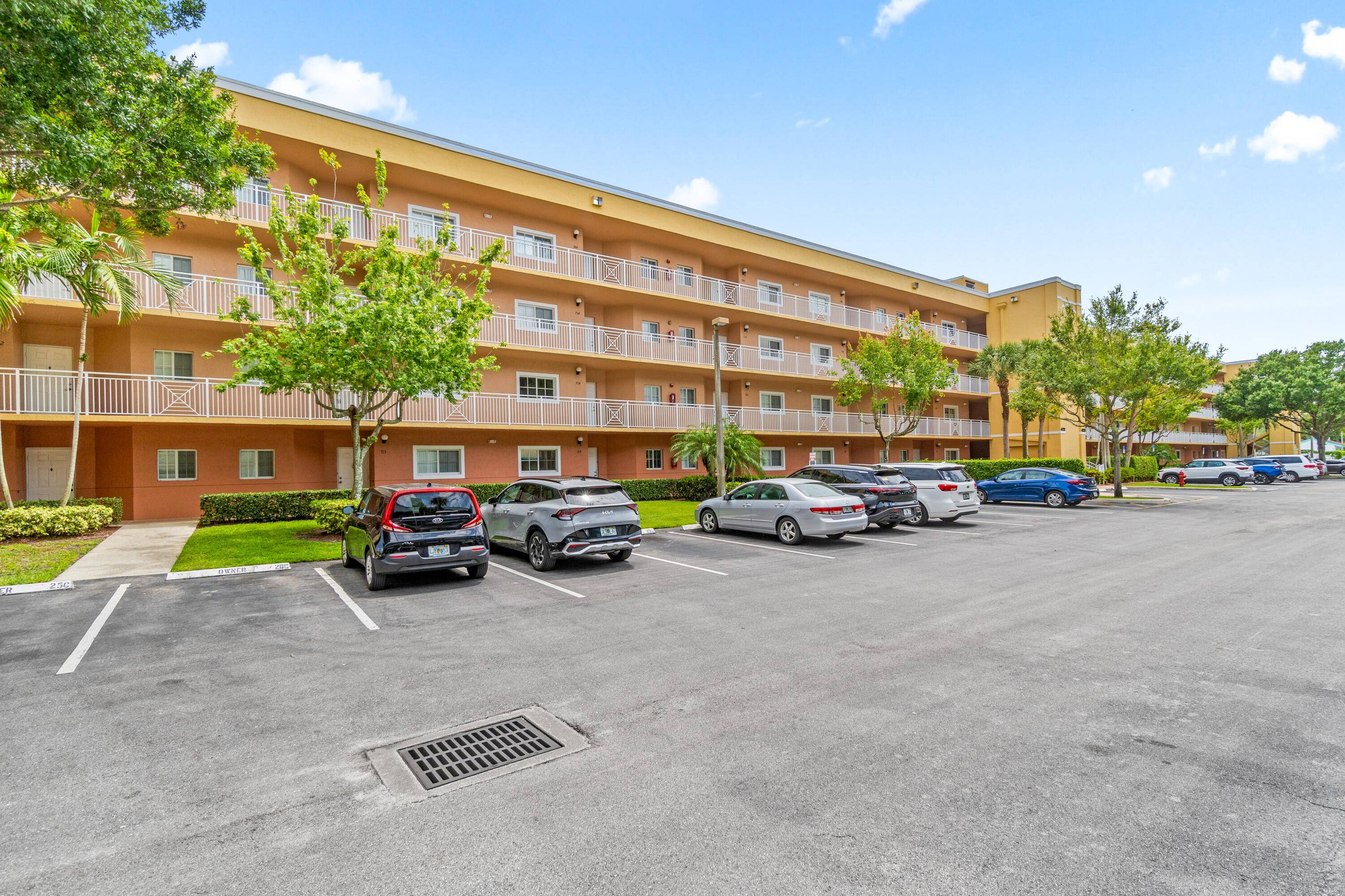 4721 Lucerne Lakes Boulevard Condo Palm Beach