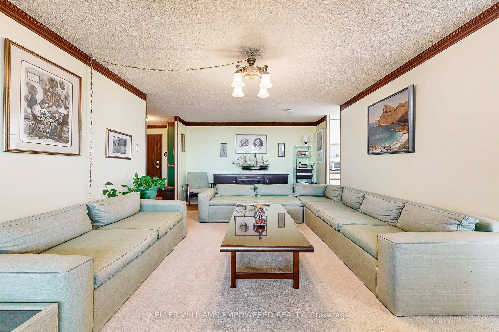 First time on market in over 30 years !