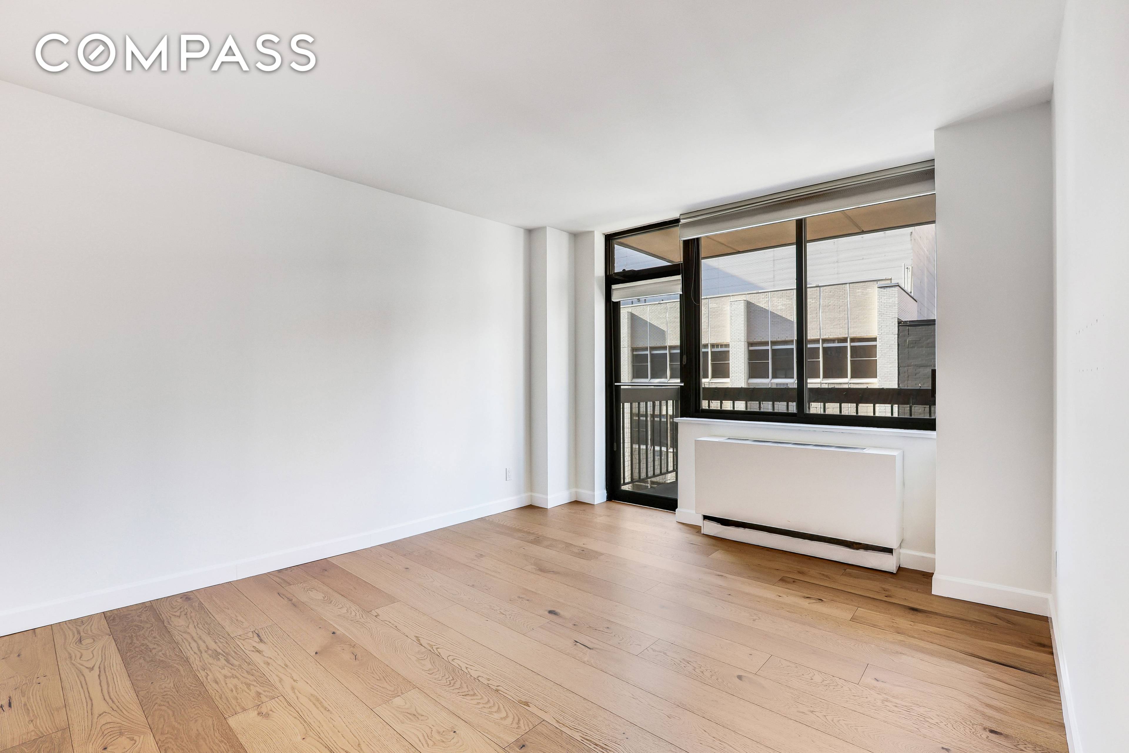 Sensational One Bedroom with Private Outdoor Space This sun drenched, south facing one bedroom offers city views, exceptional natural light, and generous living space.