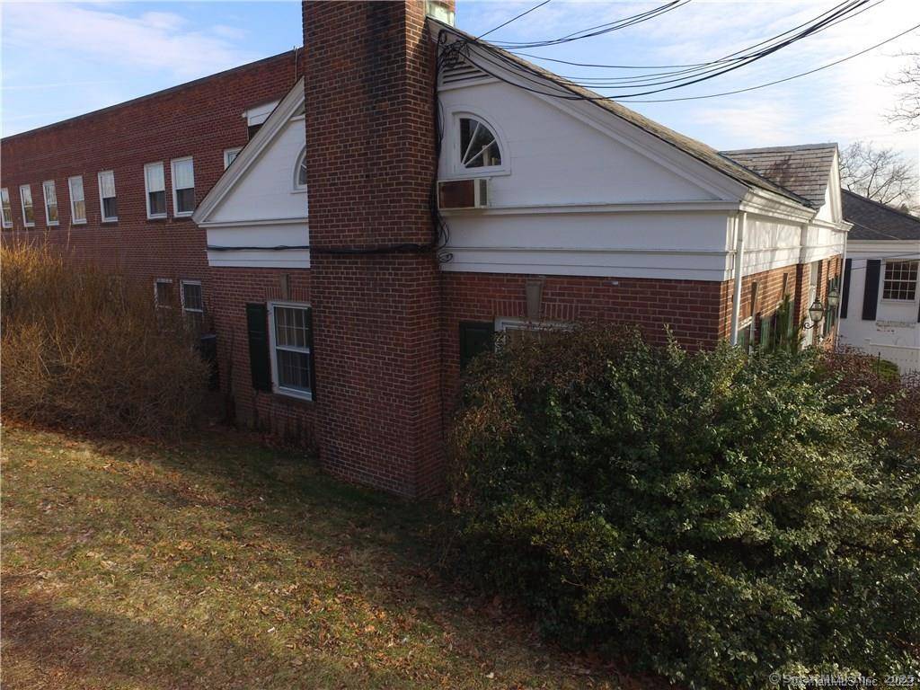 HUGE PRICE REDUCTION ! Mixed Use building in the Retail A Zone, Many long term tenants which have been in the building for 20 years.