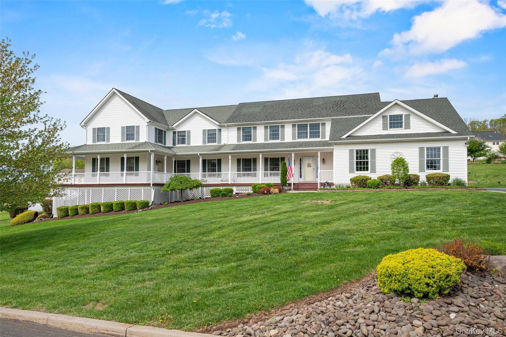 Offered for the Very First Time Meticulous Blooming Grove Estate Welcome to this stunning 5 bedroom, 4.