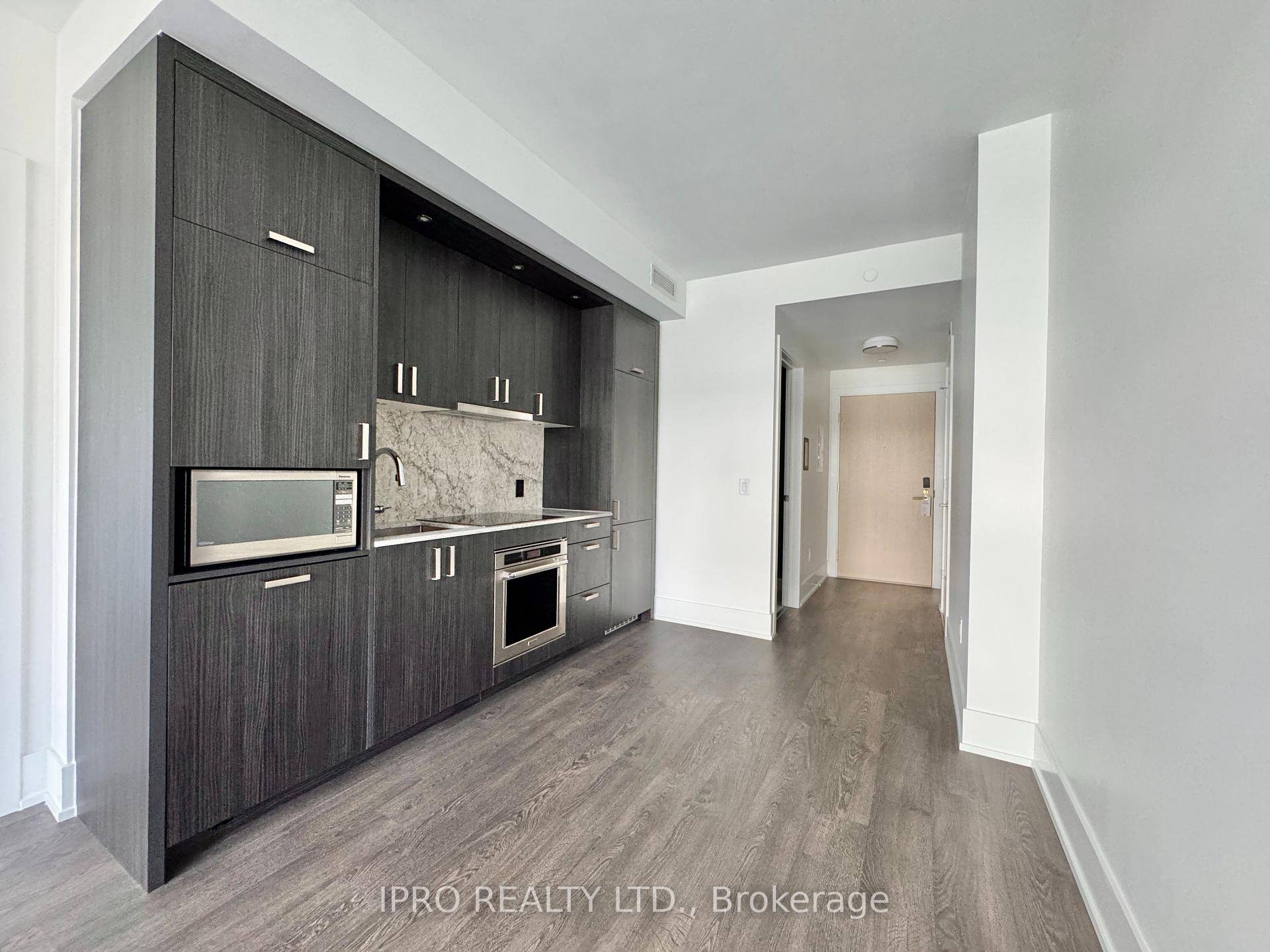 Step into effortless downtown living in this well kept one bedroom, one bathroom suite at The Well.
