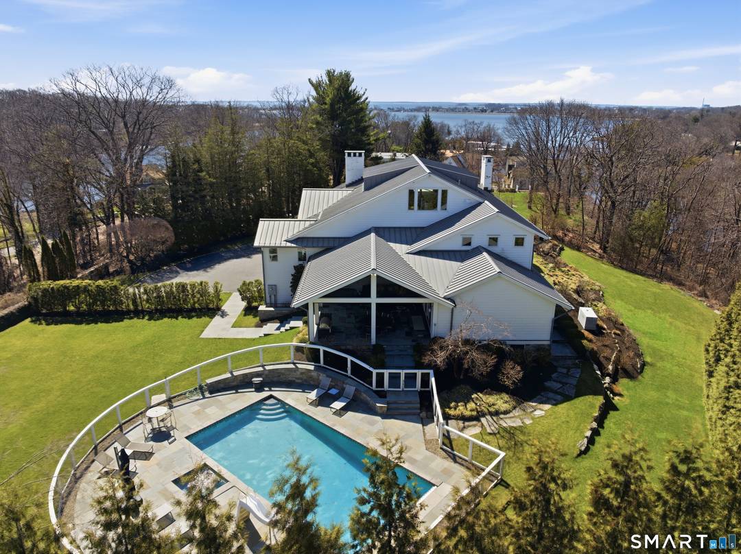 Your Summer vacation, elevated.