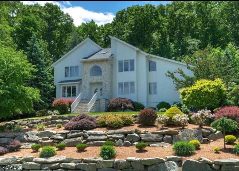 Spectacular Custom Hi End colonial situated on beautifully landscaped property in a desirable location of Rockaway Twp for rent.