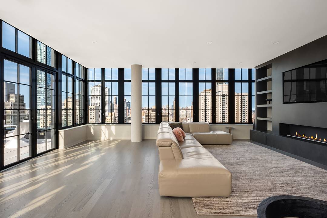 CAN BE OFFERED FURNISHED.